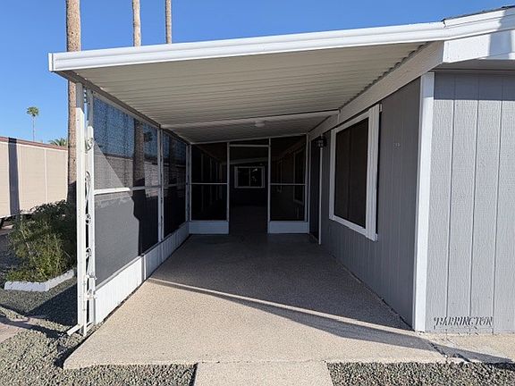 3rd image of 3104 E Broadway Rd #285