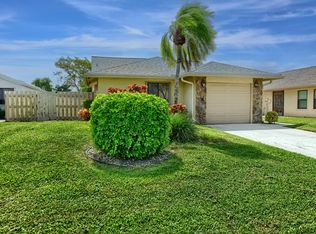 2390 NW 15th St, Delray Beach, FL 33445