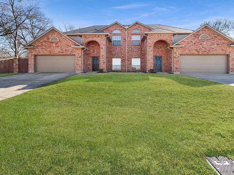 6561 Calmont Ave — Photo 13