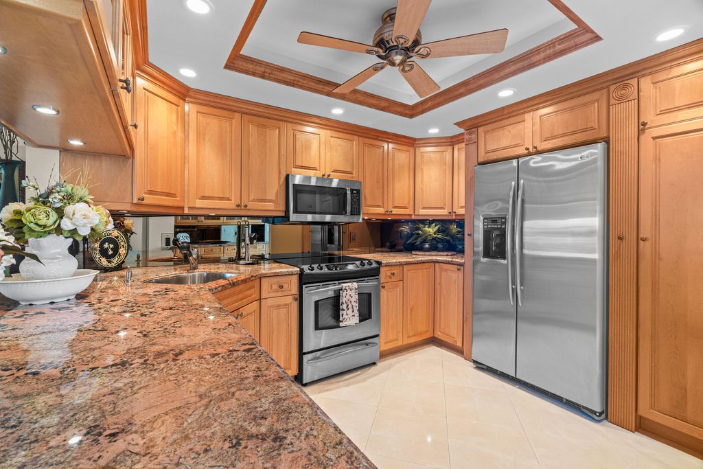 2731 NE 14th Street Causeway #923, photo 4