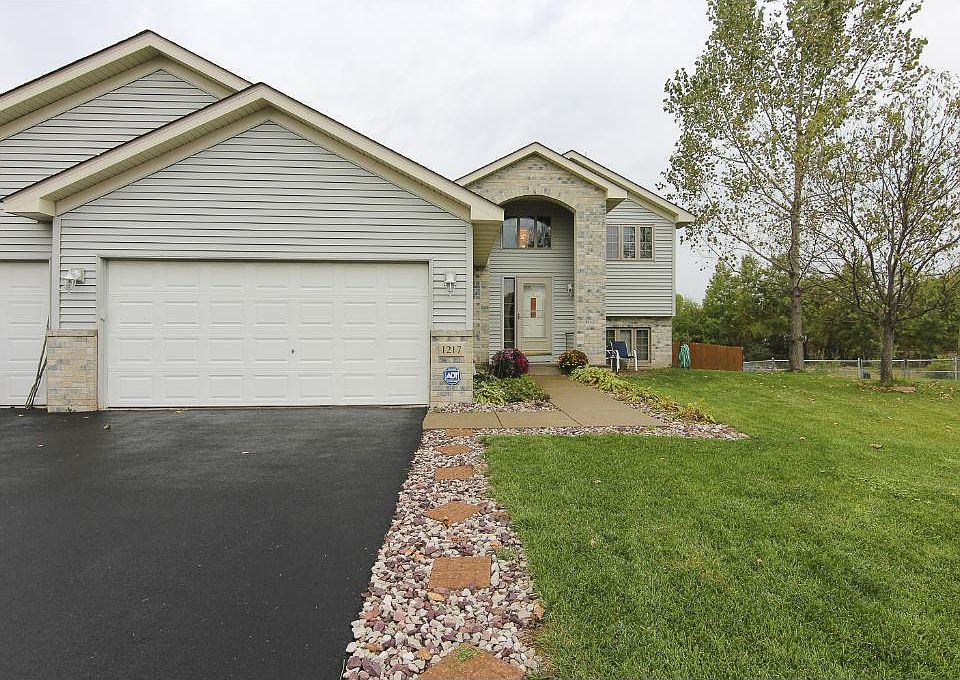 1st image of 1217 Deerhaven Dr