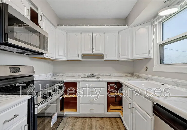 5527 S Kealing Ave — Photo 9