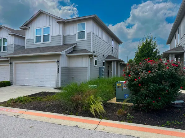 1718 Roseburg Dr Unit 83, Austin, TX 78754
