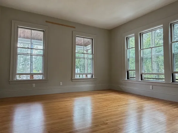 35 Winthrop St #1, Melrose, MA 02176