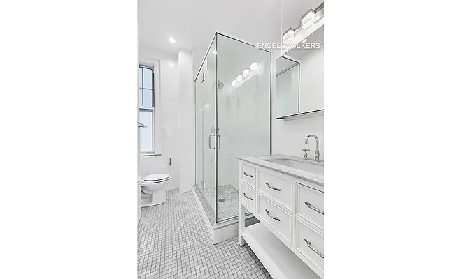 Rented by Engel & Völkers New York City | media 19