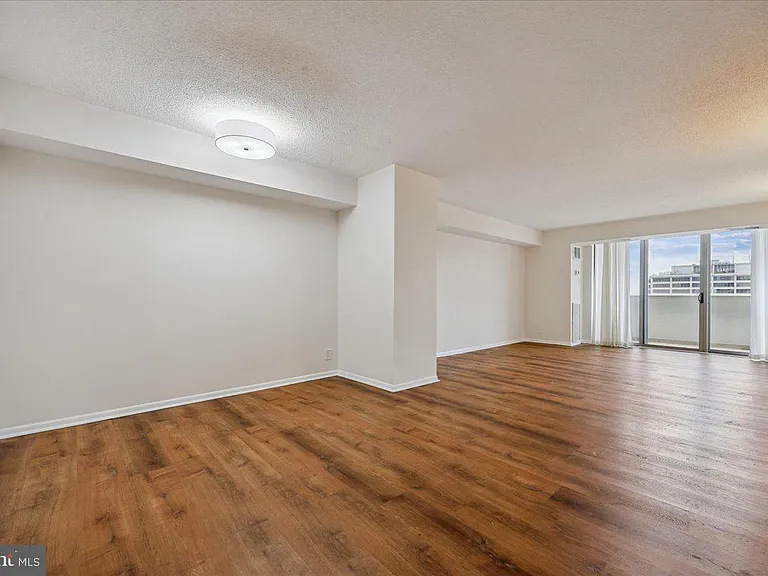 4601 N Park Ave #1616 — Photo 4