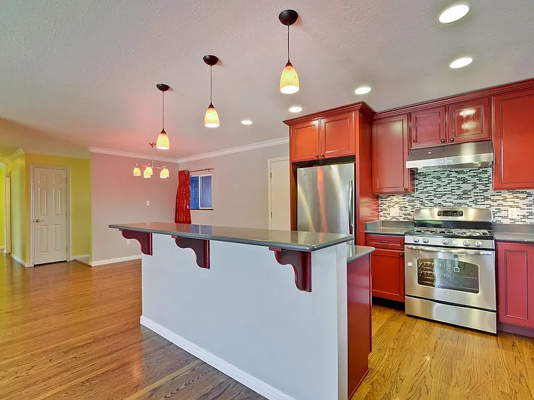 341 Hillsdale Ave — Photo 15