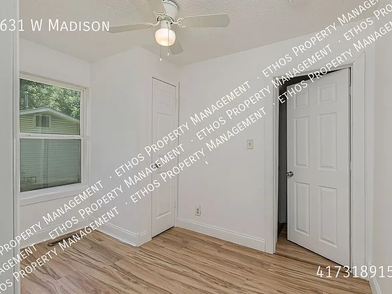 2631 W Madison St — Photo 6