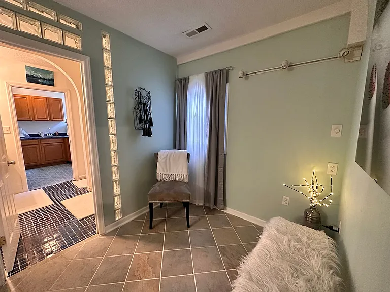 980 Anderson Rd S #B — Photo 6