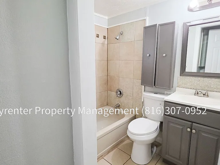 802 S Logan Ave — Photo 12