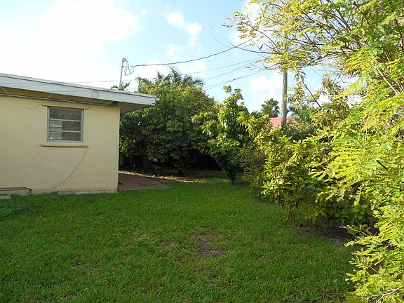 5th image of 6655 NW 38th Ter