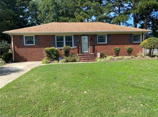 4122 Candlewood Dr, Hampton, VA 23666