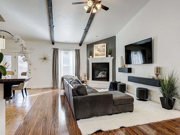 5th image of 2079 W Marten Creek Dr