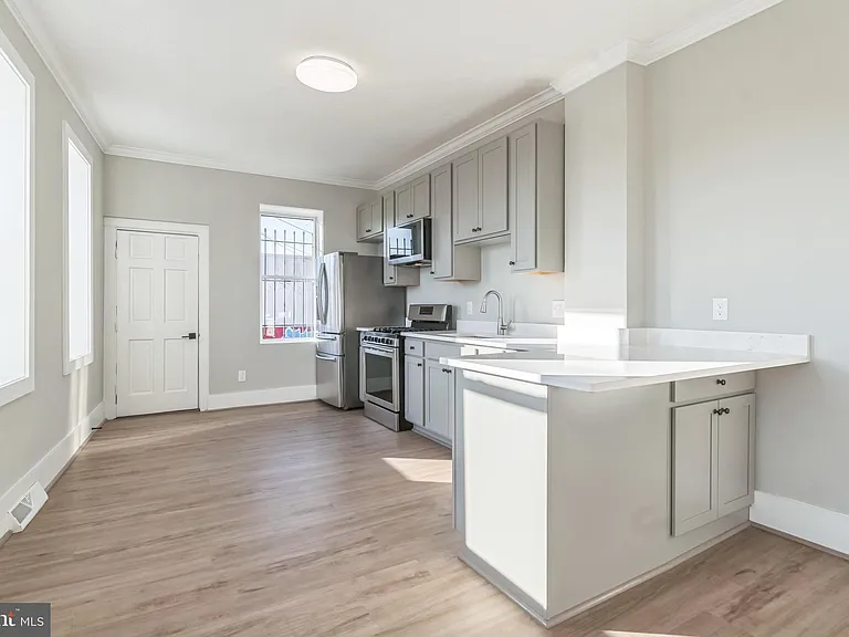 1243 E Lanvale St — Photo 6