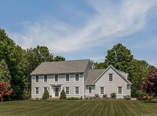 482 Horse Pond Rd, Madison, CT 06443