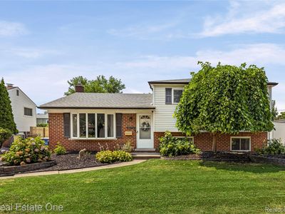 32717 Beechwood Dr, Warren, MI, 48088