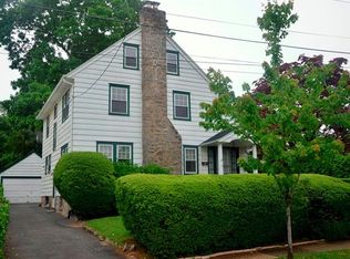 29 Fraser St, Pelham, NY 10803