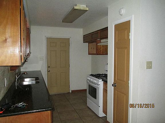 4th image of 1838 Wren Dr