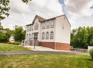 322 Samuel Dr, Cranberry Township, PA 16066
