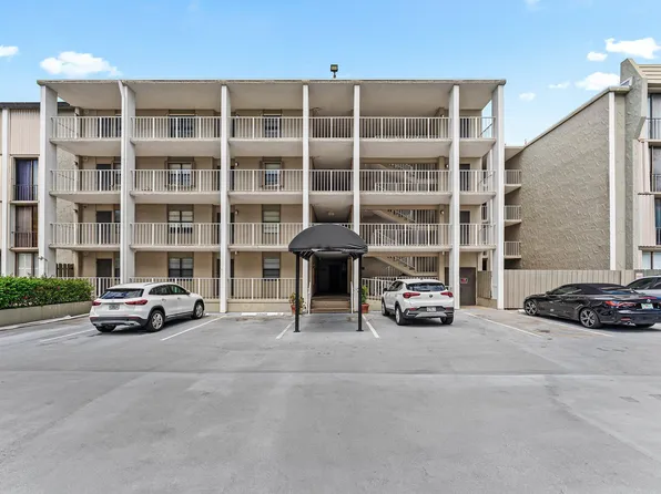 501 SW 11th Place #412, Boca Raton, FL 33432