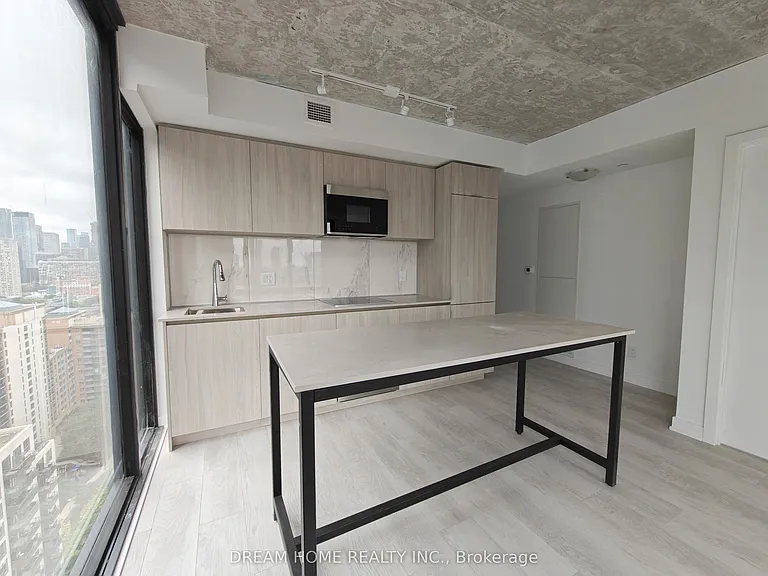 47 Mutual St #2302 — Photo 6