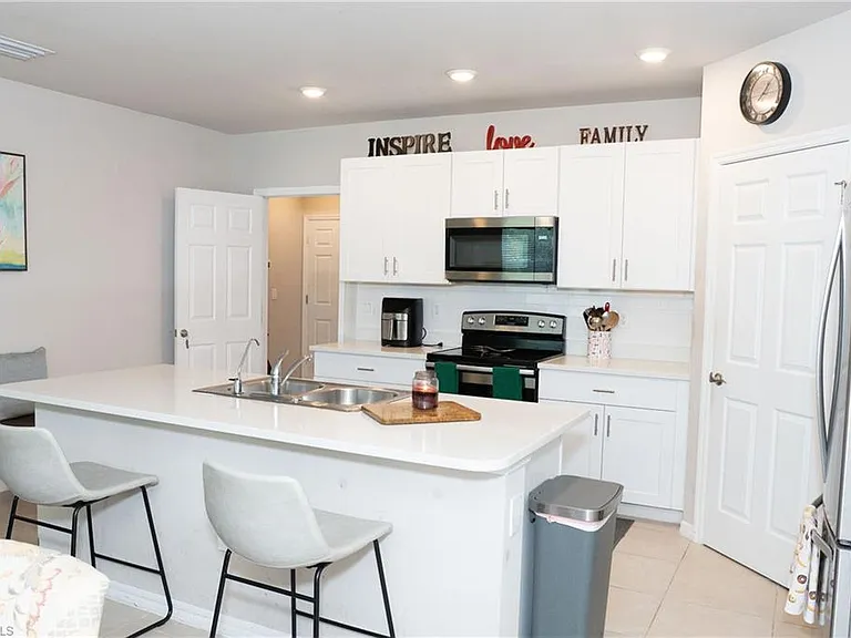 5190 42nd St NE — Photo 14