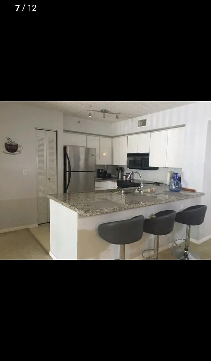 10687 SW 6th Street — Photo 4
