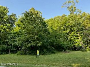 16 Richland Heights Rd, Fulton, MO 65251