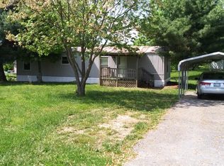 1009 Berry Ct W, Jonesborough, TN 37659