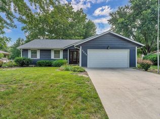 3025 SW Lincolnshire Rd, Topeka, KS 66614