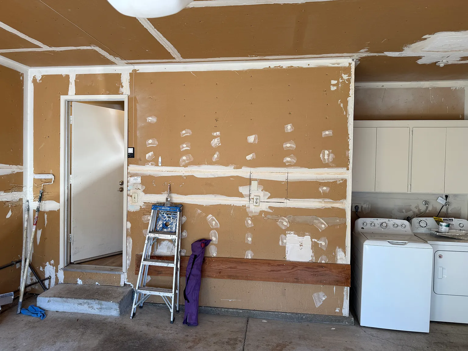 3 bed, 2.5 bath, 1543 sqft, $5,800 — Photo 2