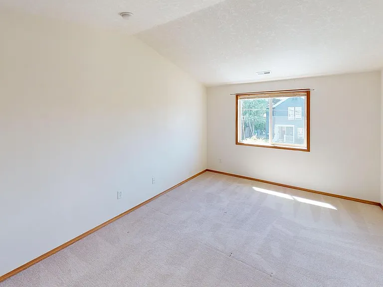 5418 NE 25th Ave — Photo 12