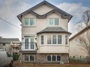 111 West St, Spring Valley, NY 10977