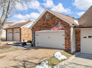 13716 La Conte Ct, Saint Louis, MO 63128