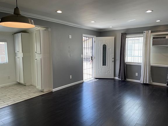 3rd image of 11731 Keith Dr