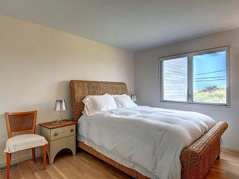 91 Dune Rd — Photo 14