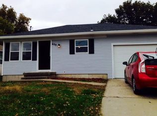 628 E State St, Marshall, MO 65340
