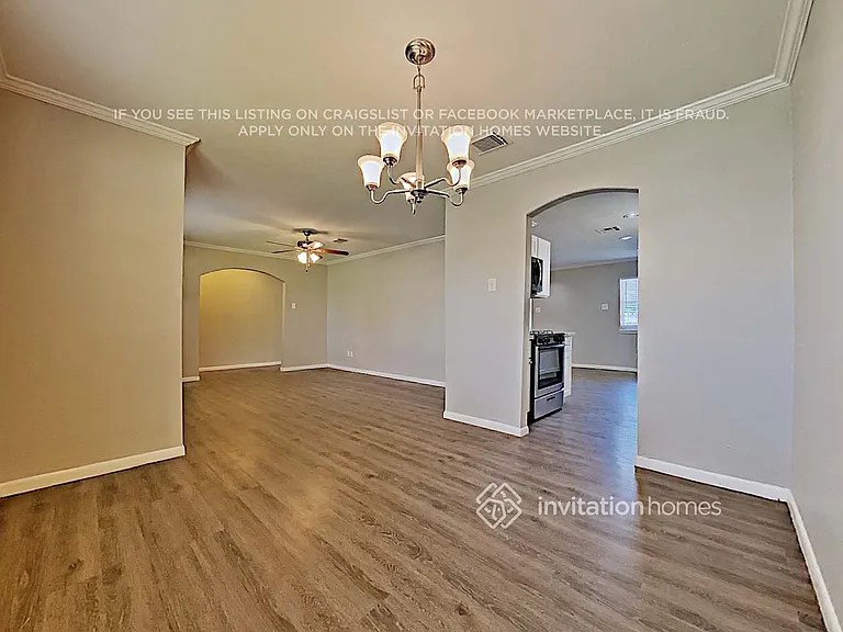2705 Coy Dr — Photo 7
