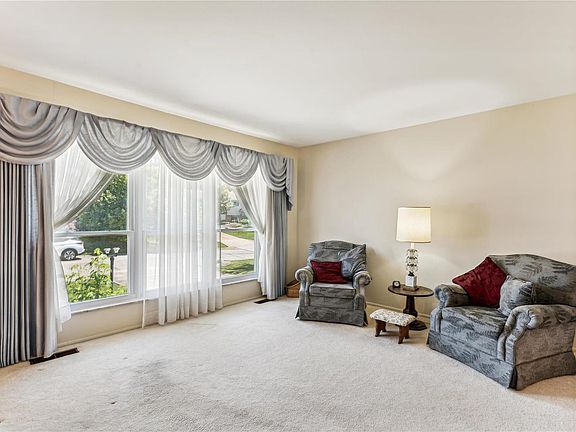 3rd image of 11029 Patrina Ct