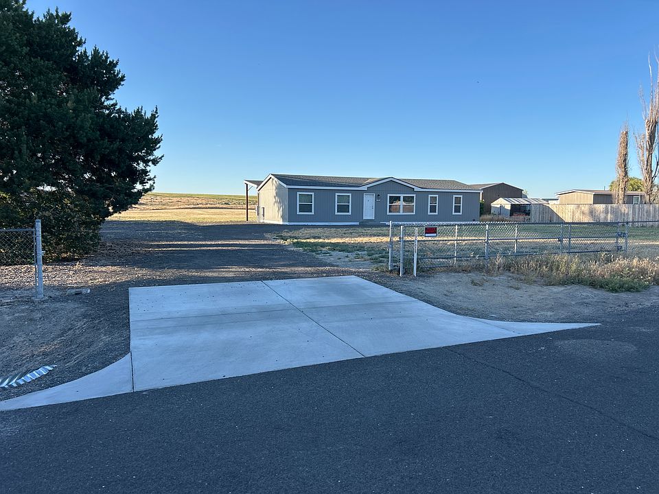 1st image of 19704 E Bumgarner Dr