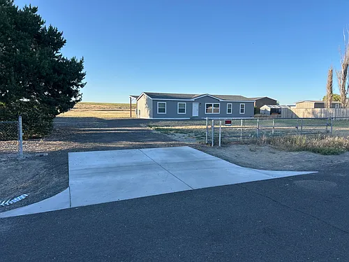 19704 E Bumgarner Dr Photo 1