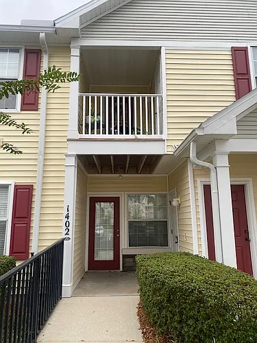 575 Oakleaf Plantation Pkwy #1402 Photo 1