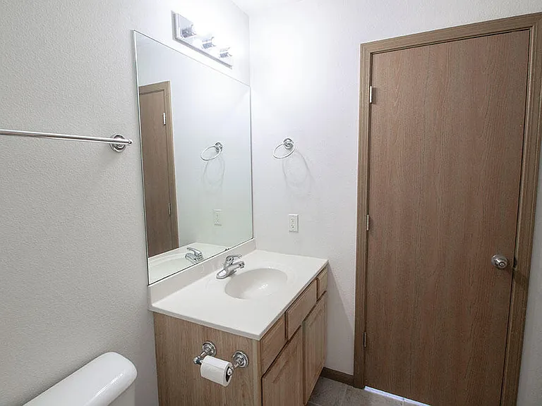 2119 Ballenger Ln — Photo 15