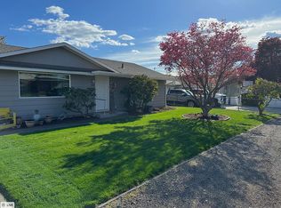 649 SW 3rd St, College Place, WA 99324