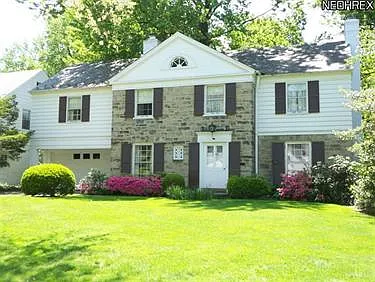 1468 Burlington Rd photo 1