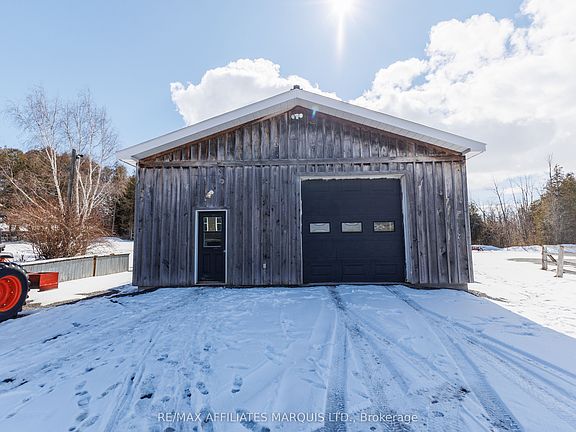 4th image of 1850 Ridge Rd W