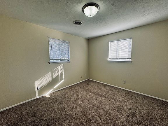 2nd image of 3400 N Missouri Ave