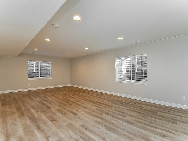 6863 Phantom Way — Photo 16