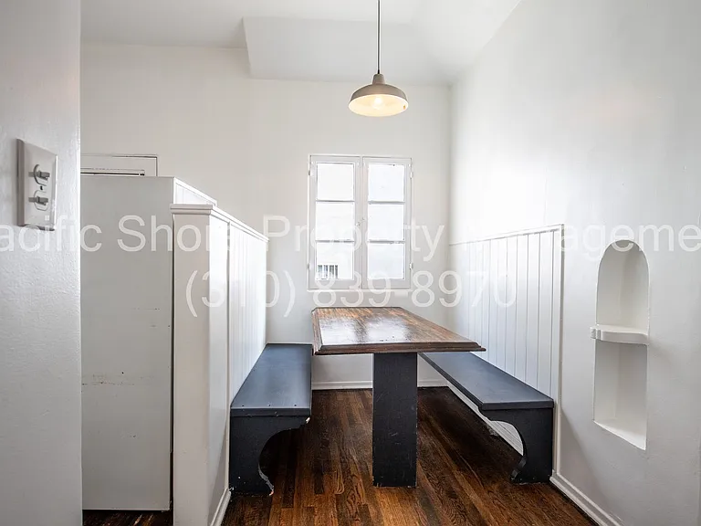 559 Alexandria Apartments — Photo 4