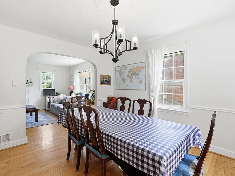 7322 Edmonston Rd — Photo 8